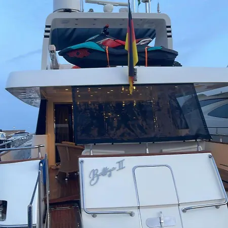 Imbarcazione Luxury Canados 86 Fly * Salerno
